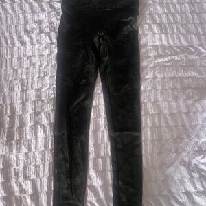 SPANX women Dark green , black, military, color Leggings new M